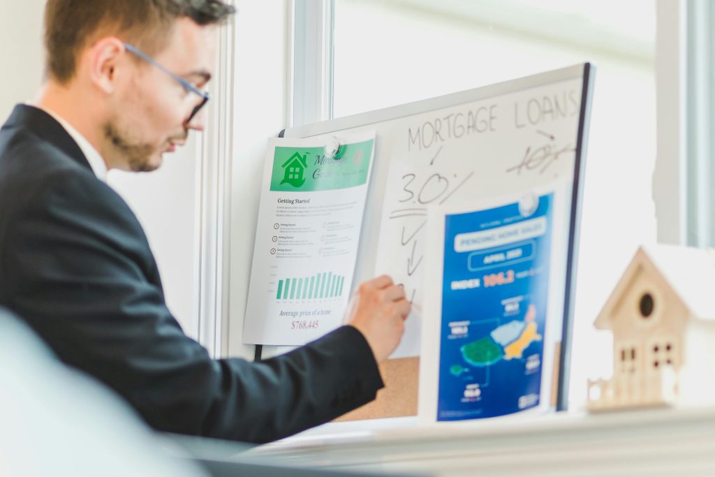 Key Factors To Consider When Choosing A Lender