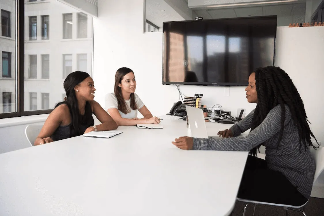 Pros of Using a Mortgage Broker