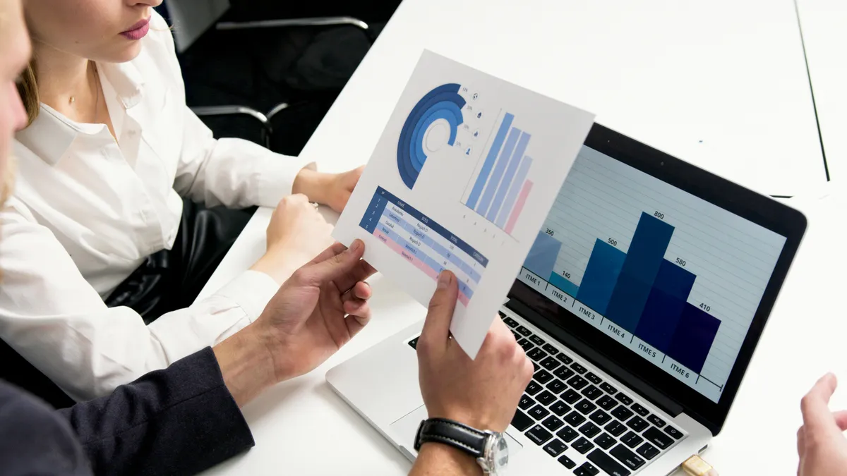 Understanding Your Broker's Qualifications And Experience