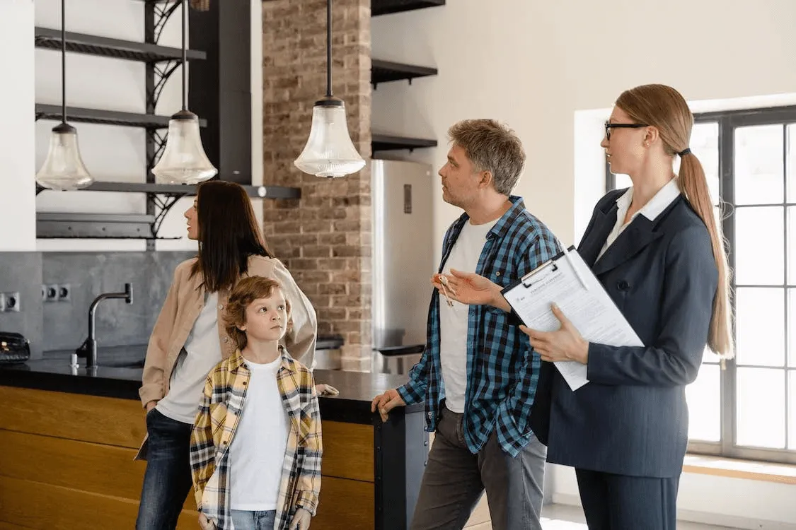 What is an Estate Agents Mortgage Broker?