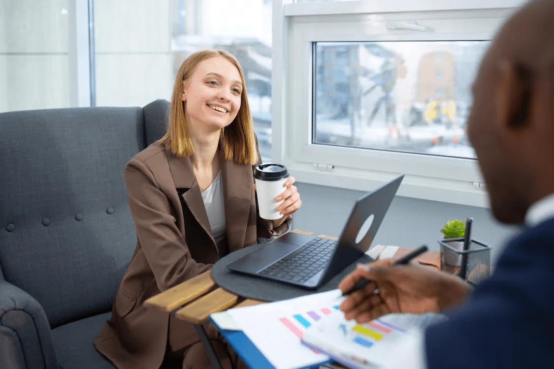 Pros and Cons of Using a Mortgage Broker