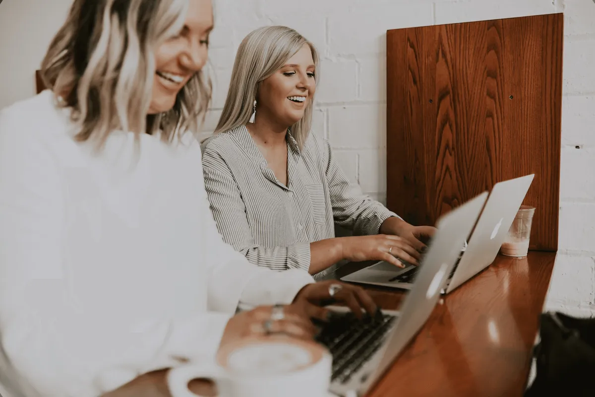 The Demand for Mortgage Advisors on Sundays