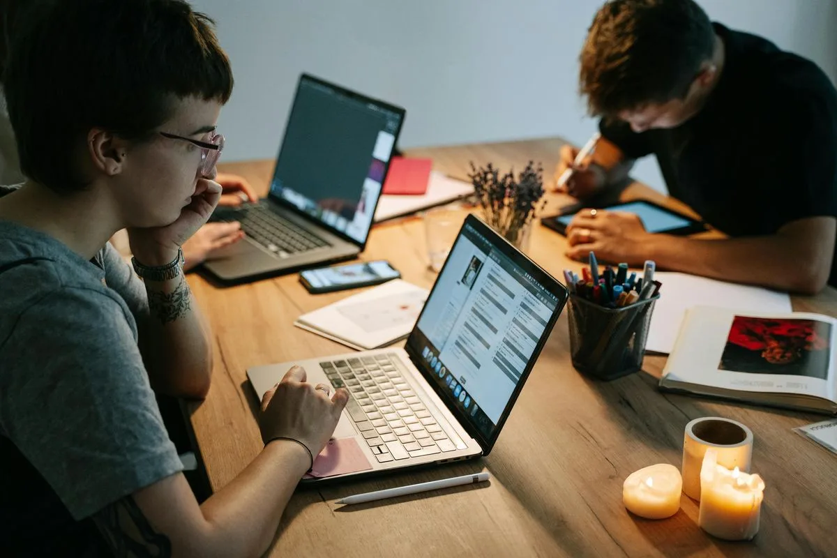 Colleagues warming outreach strategies by engaging and connecting effectively